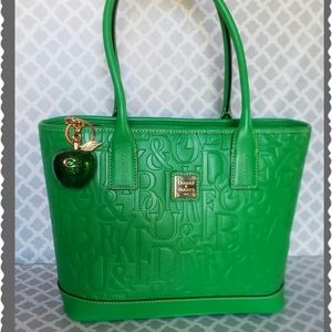 Dooney and Bourke Kelly  green Retro tote 💚